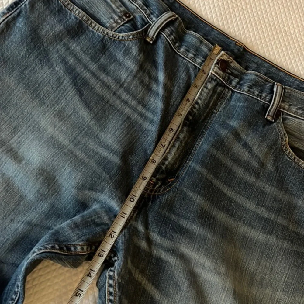 Levi’s Men’s 505 Straight Leg Size 40 x‎ 30